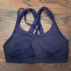 Lululemon stash to dash bra